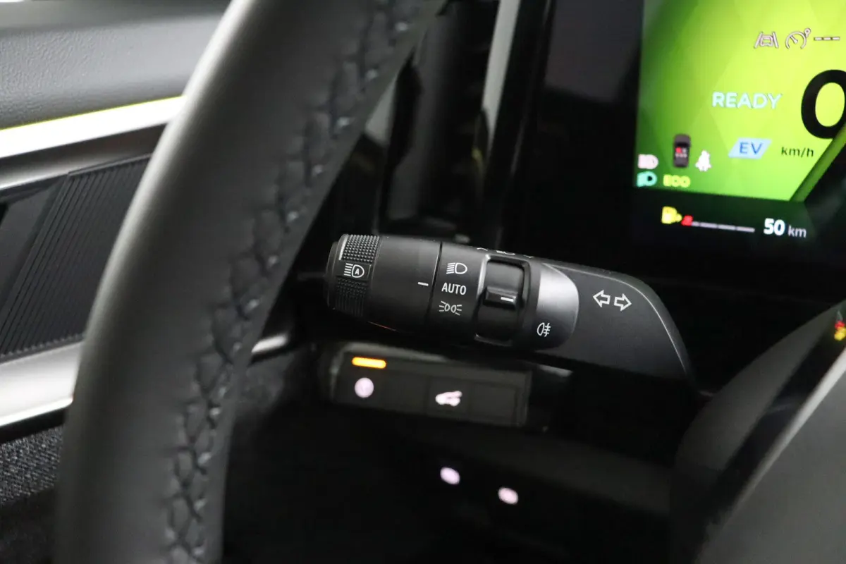 techno full hybrid E-Tech 200 - 5 zitplaatsen | pack privilège |
