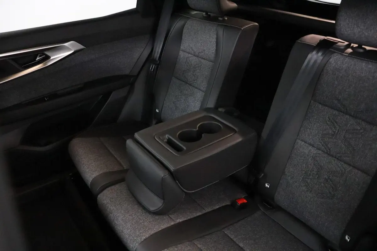 techno full hybrid E-Tech 200 - 5 zitplaatsen | pack privilège |