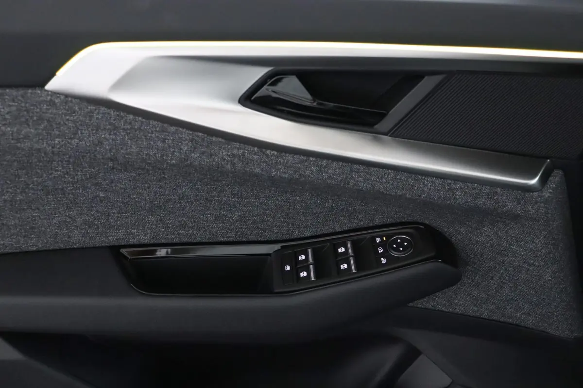 techno full hybrid E-Tech 200 - 5 zitplaatsen | pack privilège |