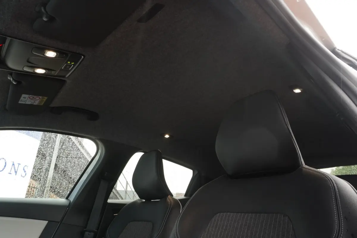1.0 TCe 90 Techno / LED / Camera / Half-leder / Adapt.Cruise / Zwarte-Hemel / Virtual / Privacy / 16"LMV / = TOP !!