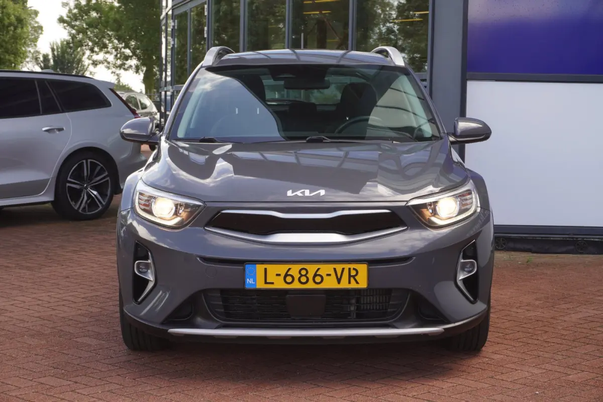 1.0 T-GDi MHEV DynamicLine / Camera / Cruise / Carplay / = TOP KLEUR !!