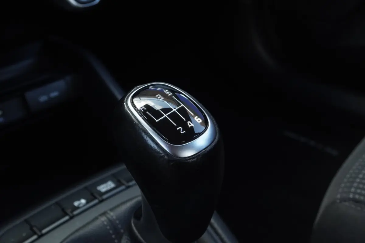 1.0 T-GDi MHEV DynamicLine / Camera / Cruise / Carplay / = TOP KLEUR !!