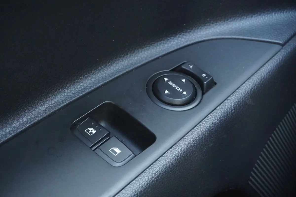 1.0 T-GDi MHEV DynamicLine / Camera / Cruise / Carplay / = TOP KLEUR !!