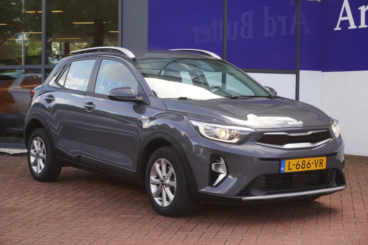 1.0 T-GDi MHEV DynamicLine / Camera / Cruise / Carplay / = TOP KLEUR !!
