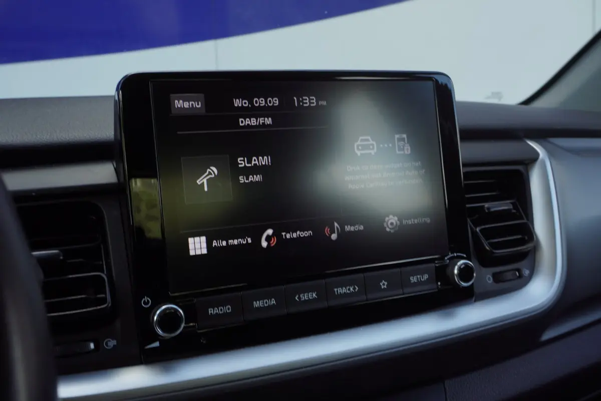 1.0 T-GDi MHEV DynamicLine / Camera / Cruise / Carplay / = TOP KLEUR !!