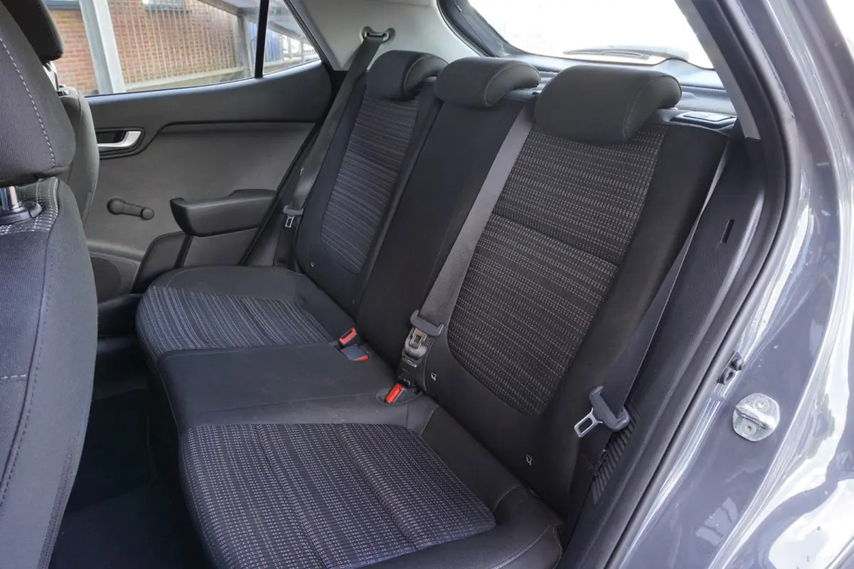 1.0 T-GDi MHEV DynamicLine / Camera / Cruise / Carplay / = TOP KLEUR !!