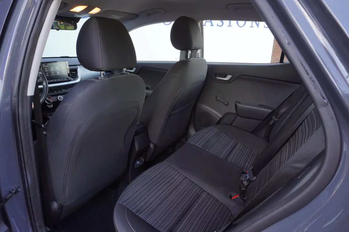 1.0 T-GDi MHEV DynamicLine / Camera / Cruise / Carplay / = TOP KLEUR !!