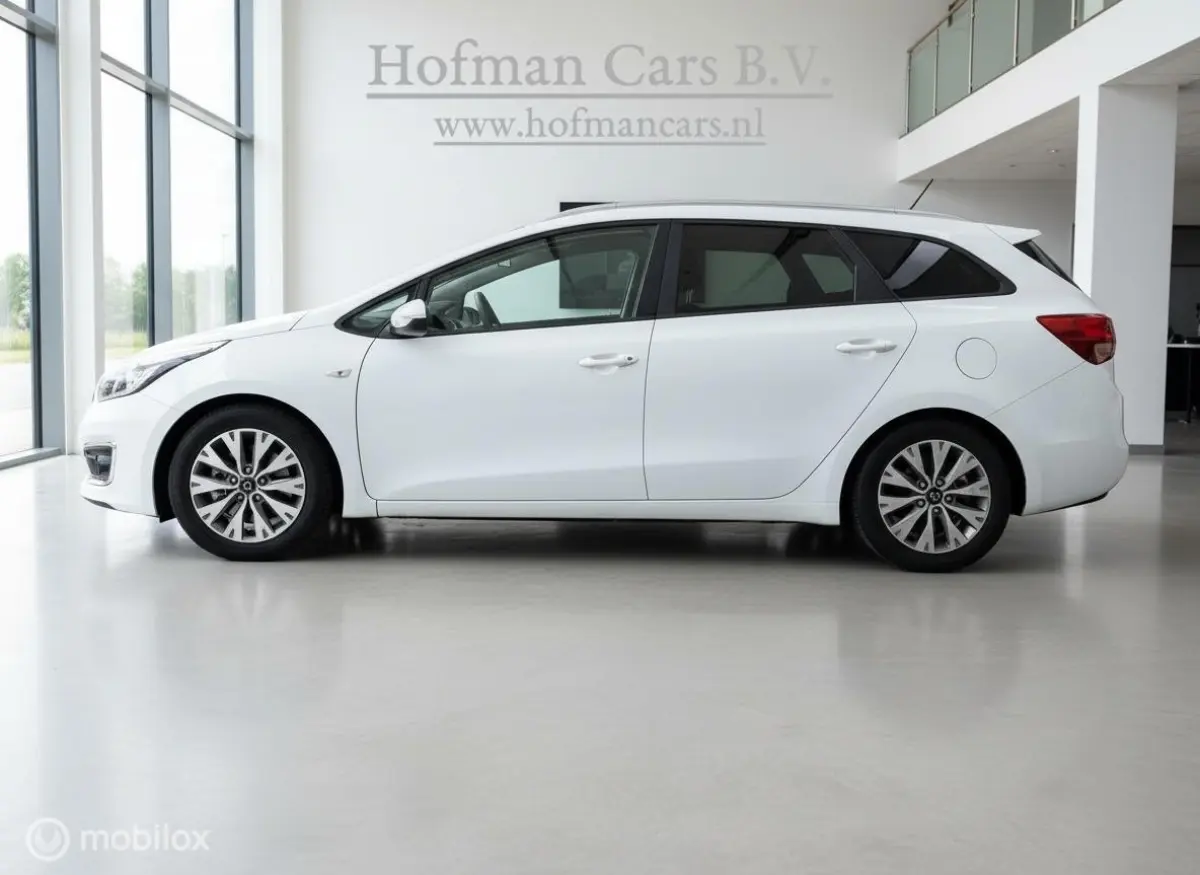 cee'd 1.0 T-GDi Design Edition | 162.881 km | Camera