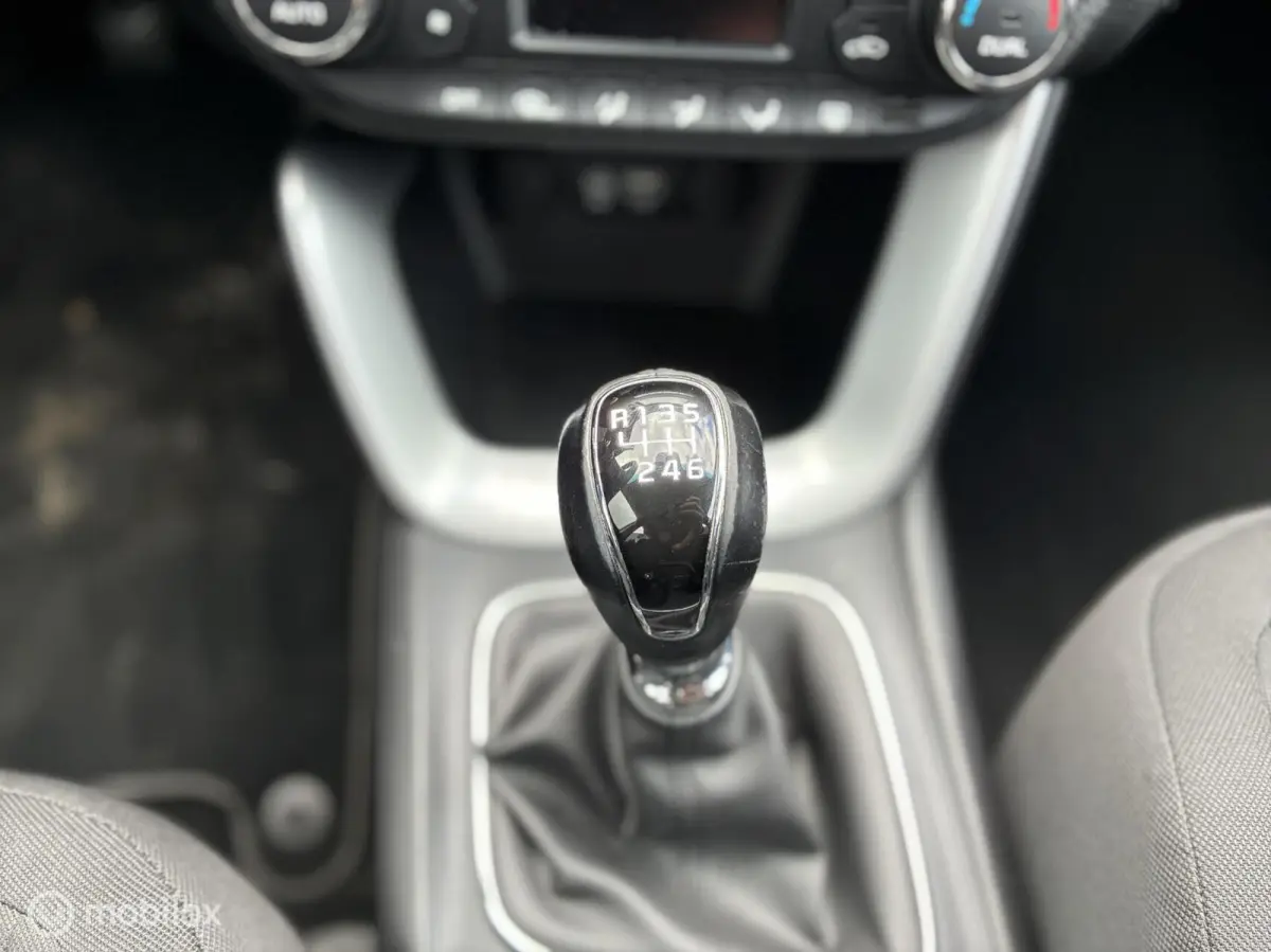 cee'd 1.0 T-GDi Design Edition | 162.881 km | Camera