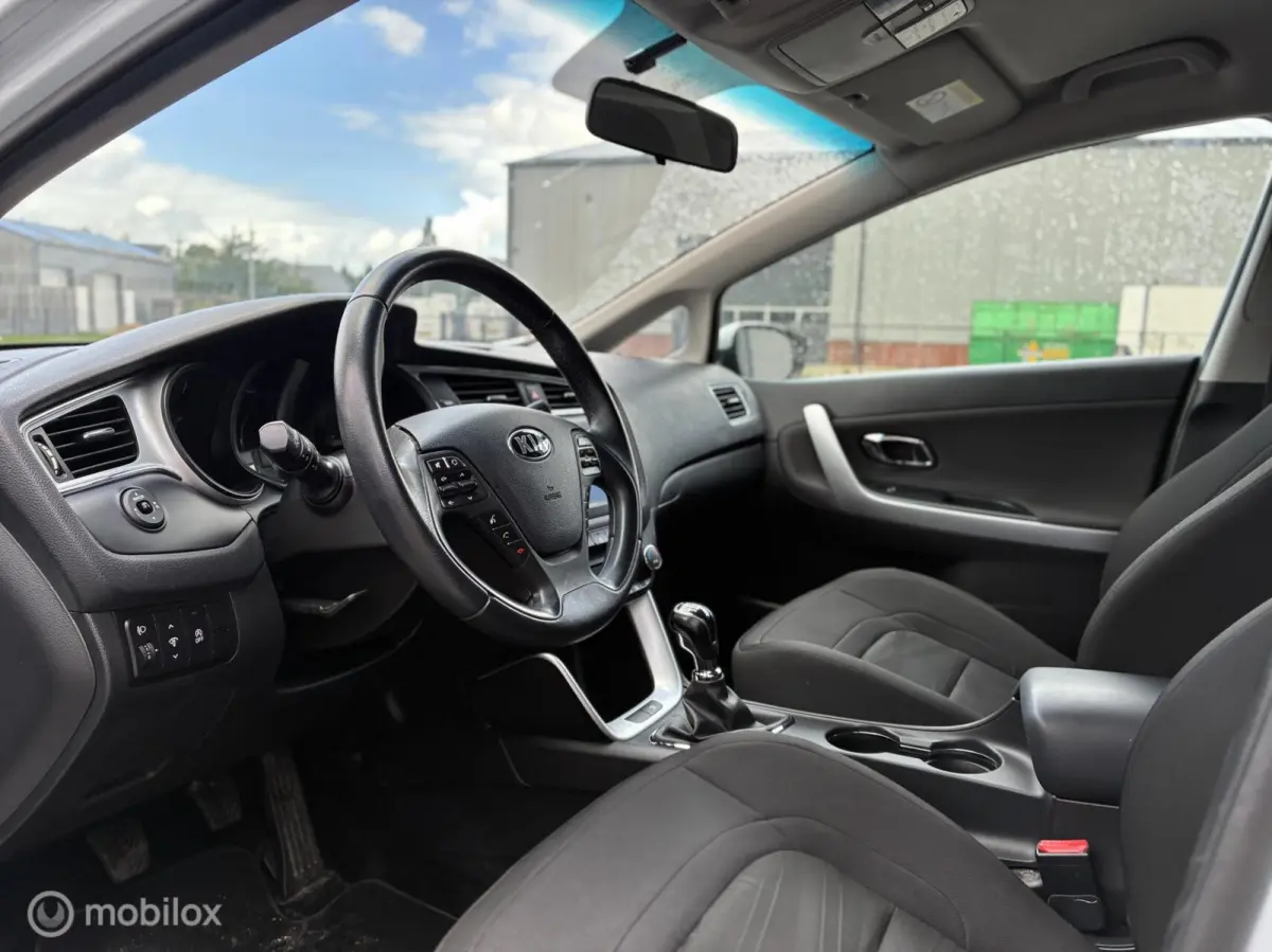 cee'd 1.0 T-GDi Design Edition | 162.881 km | Camera