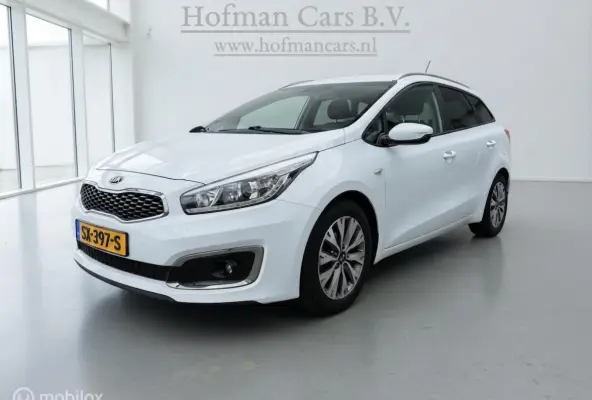 cee'd 1.0 T-GDi Design Edition | 162.881 km | Camera