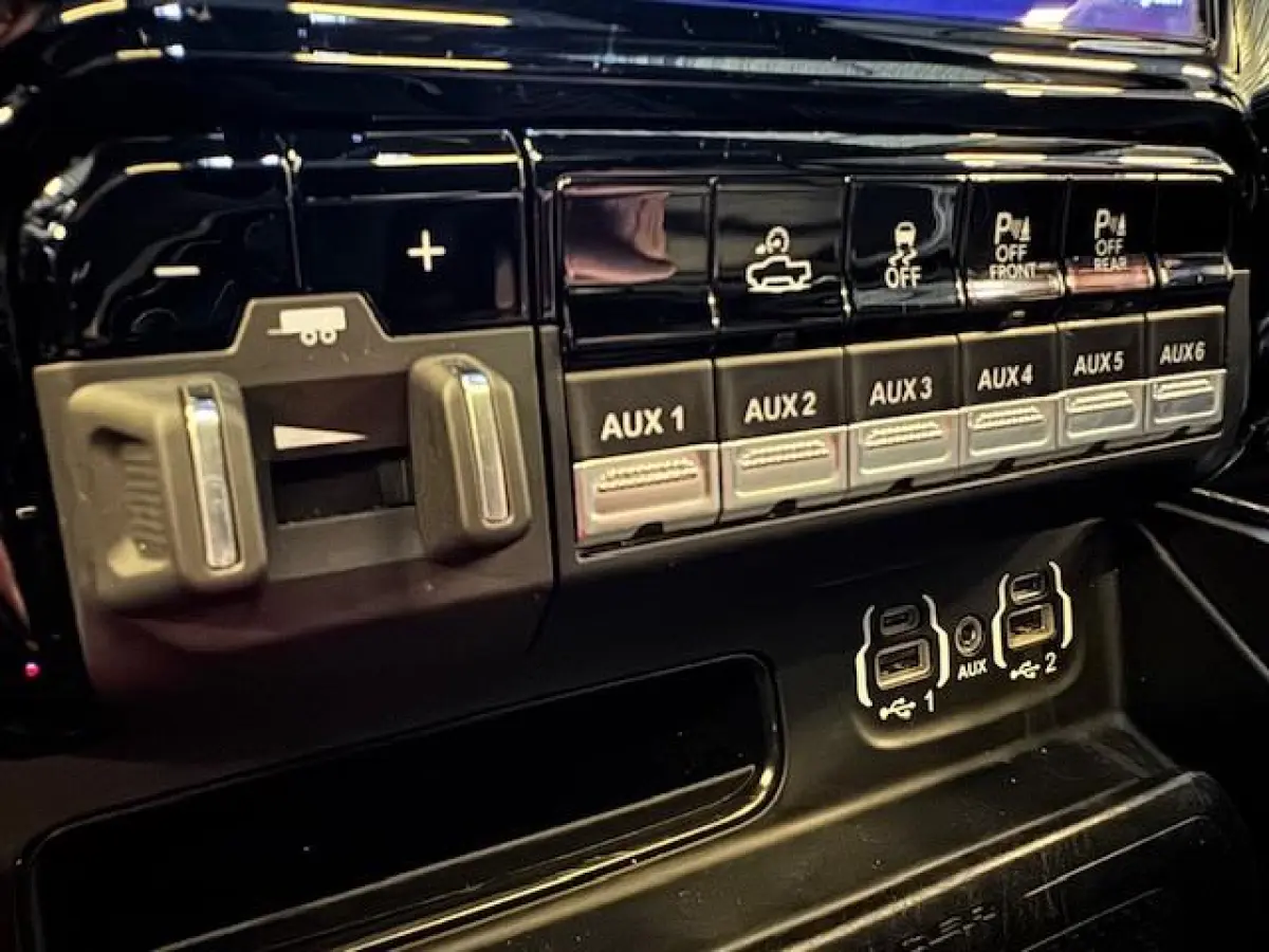 1500 6.2 V8 4x4 Crew Cab TRX , DIKSTE NL , PERFECT ONDERHOUDEN , 711 PK!