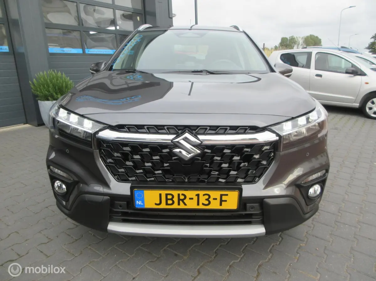 1.4 Boosterjet Select Smart Hybrid 9500km! Unieke kans!