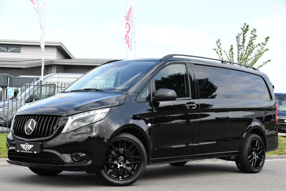 116 CDI L2 Black Edition Cruise, Camera, Carplay, 164pk, Automaat, Sensoren, Trekhaak, Multimedia, LED, Stoelverwarming, Uniek!