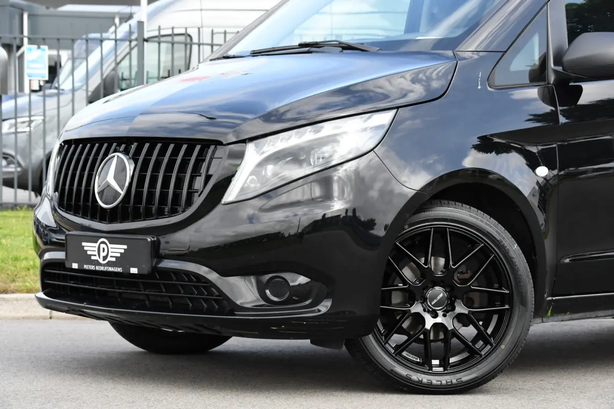 116 CDI L2 Black Edition Cruise, Camera, Carplay, 164pk, Automaat, Sensoren, Trekhaak, Multimedia, LED, Stoelverwarming, Uniek!