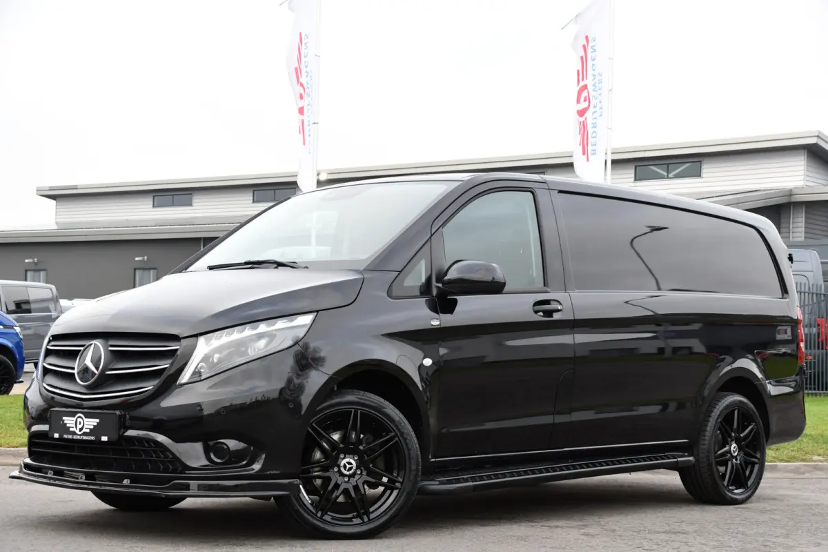 119 CDI L2 Black Edition Camera, Cruise, Carplay, LED, Automaat, 190pk, Trekhaak, Multimedia, Sensoren, Uniek!