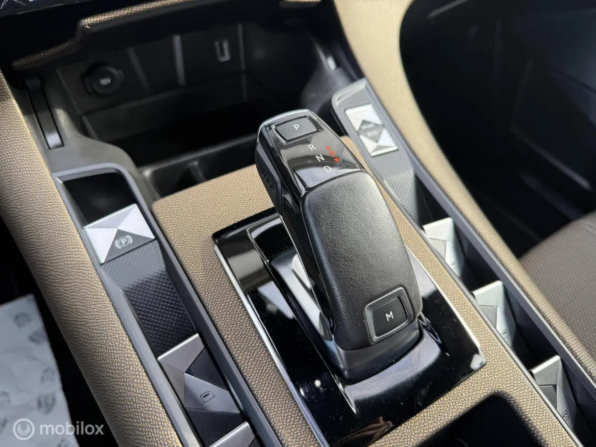1.2 PureTech Business Aut. CarPlay Full-Led