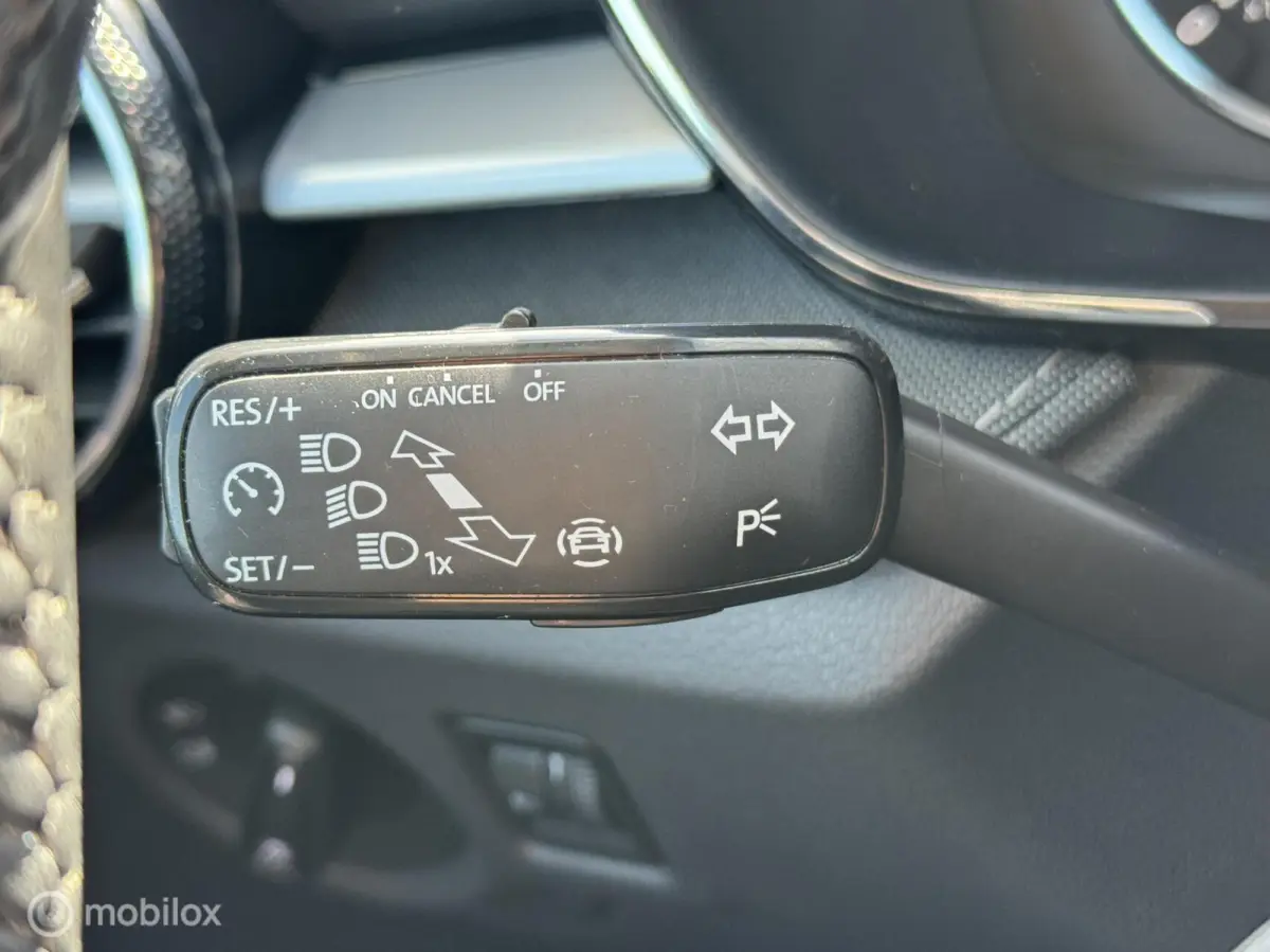 1.0 TSI Business Edition NW model stoelverwarming