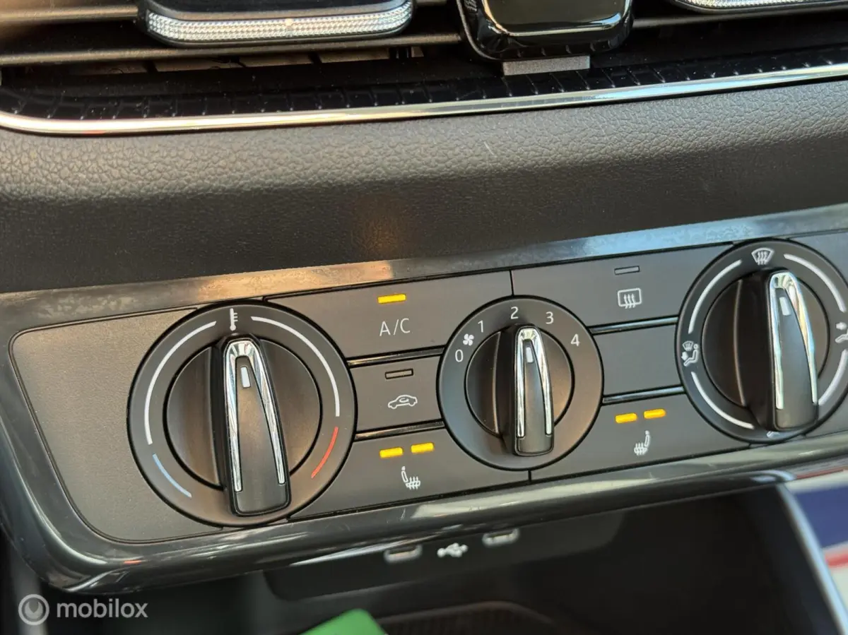 1.0 TSI Business Edition NW model stoelverwarming