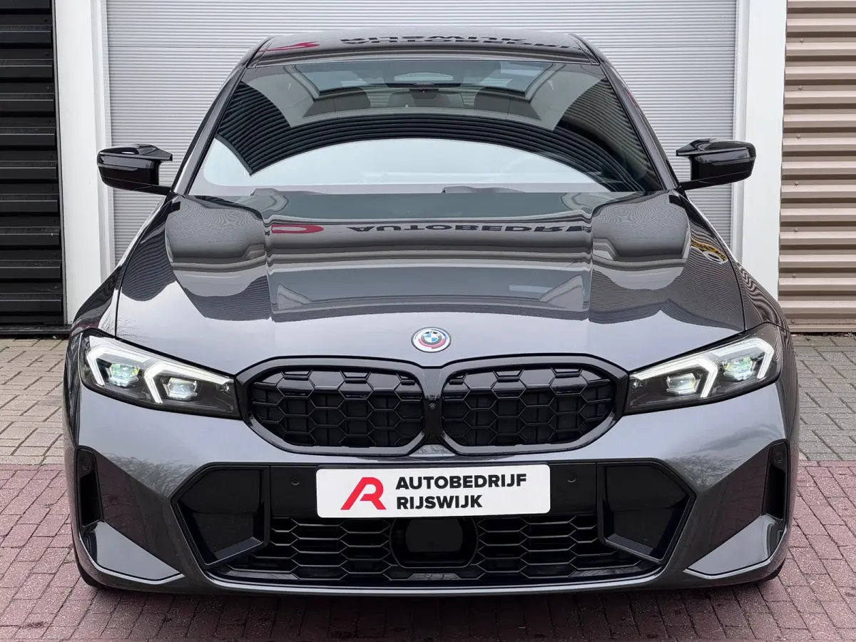 M340i xDrive M seats/H&K/360/HuD/Carbon