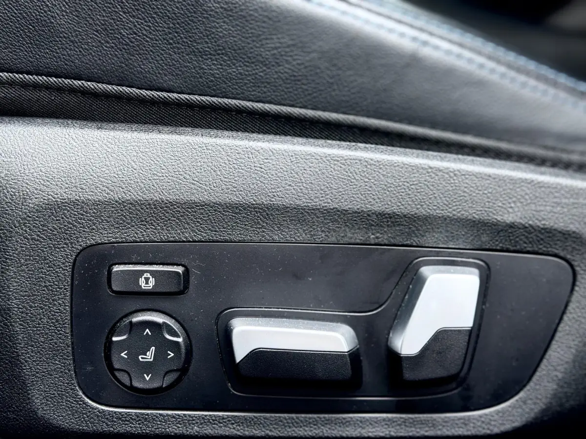 M340i xDrive M seats/H&K/360/HuD/Carbon
