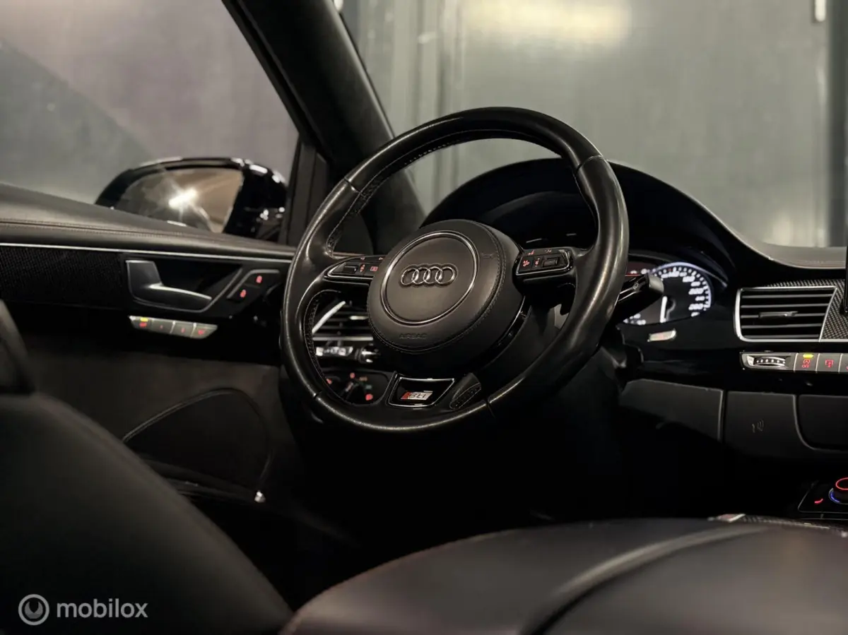 4.0 TFSI S8 plus quattro Pro Line+ keramisch/carplay