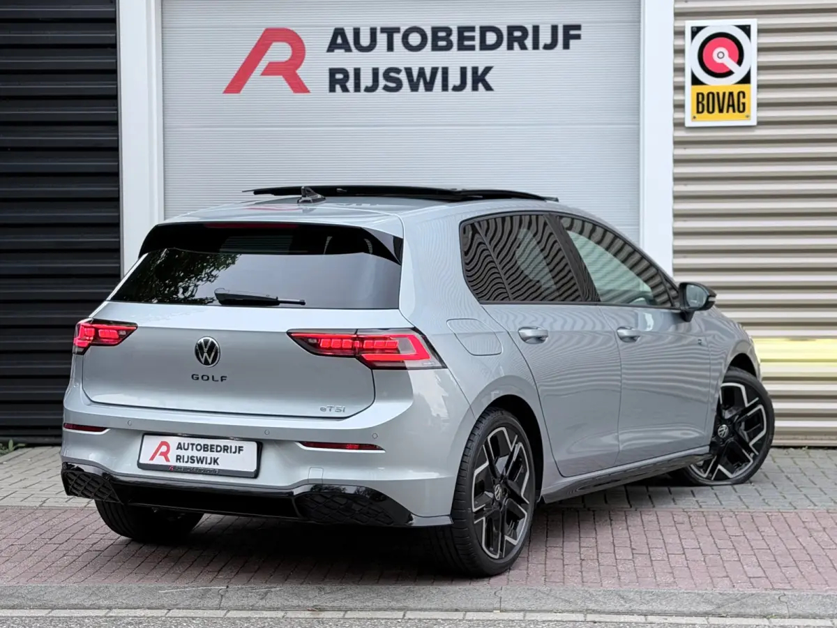 1.5 eTSI R-Line Pano/HuD/IQ.Light/Camera