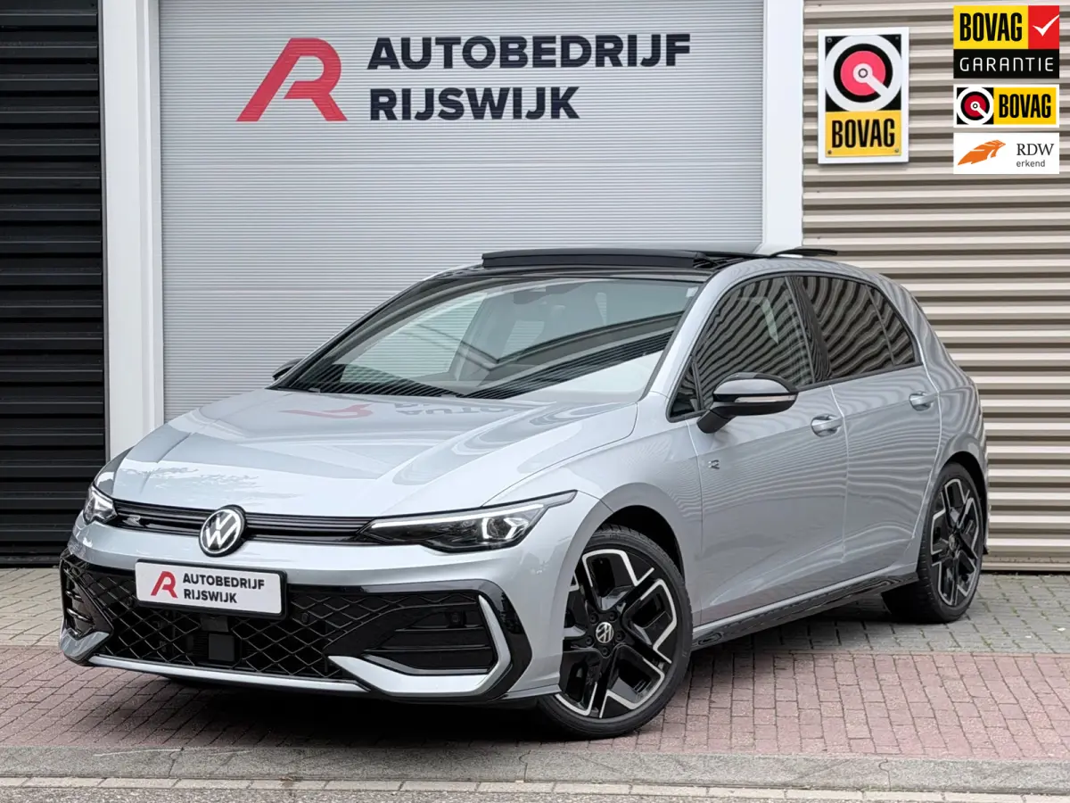 1.5 eTSI R-Line Pano/HuD/IQ.Light/Camera