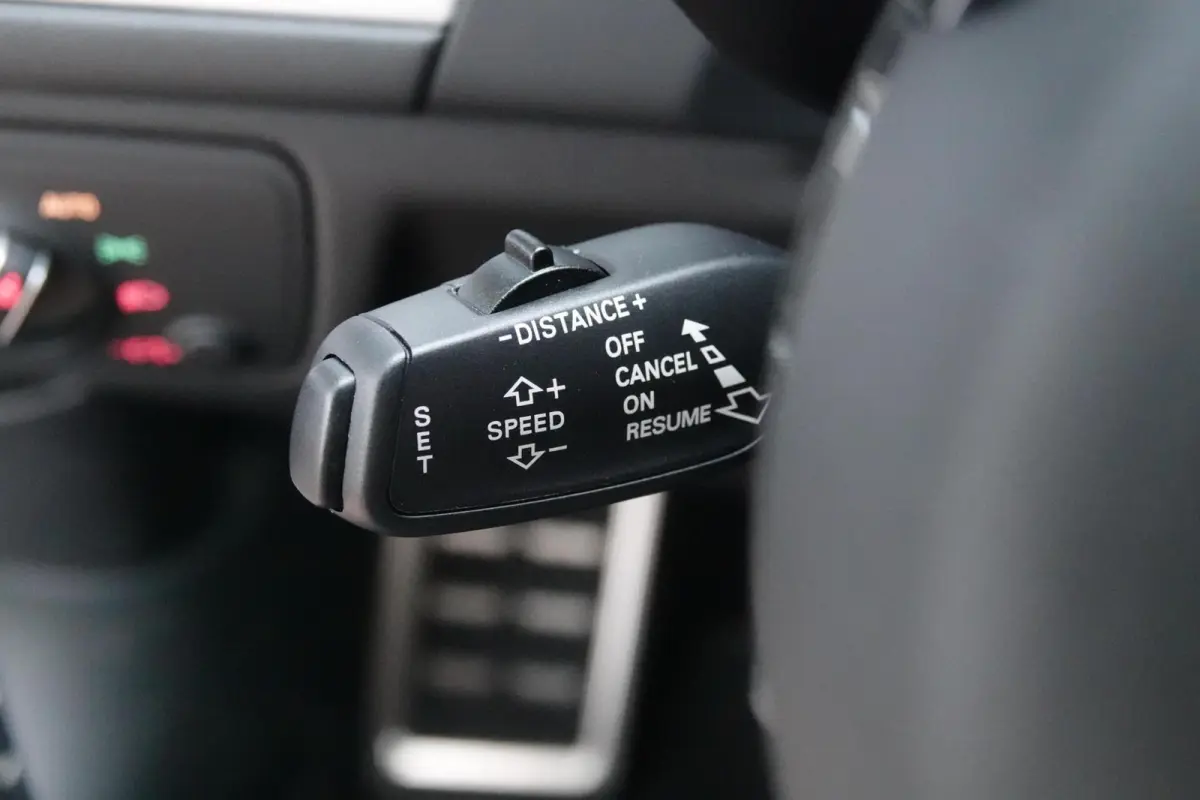 1.8 TFSI S-line TREKHAAK LEDER CARPLAY ACC LED