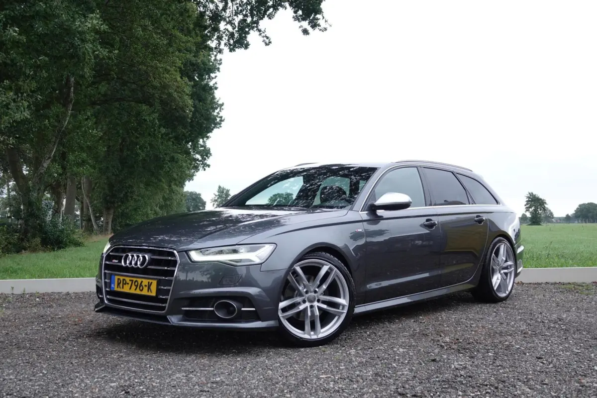 1.8 TFSI S-line TREKHAAK LEDER CARPLAY ACC LED