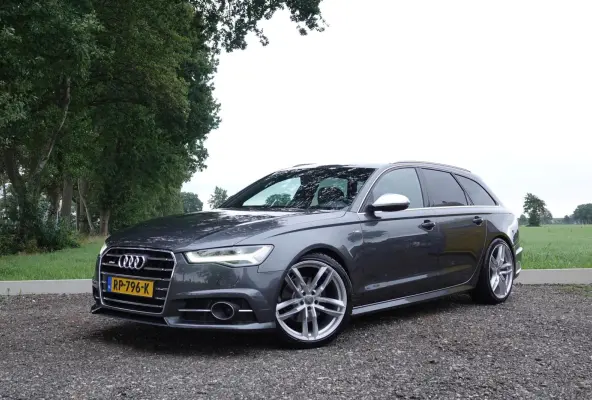 1.8 TFSI S-line Quattro TREKHAAK LEDER CARPLAY
