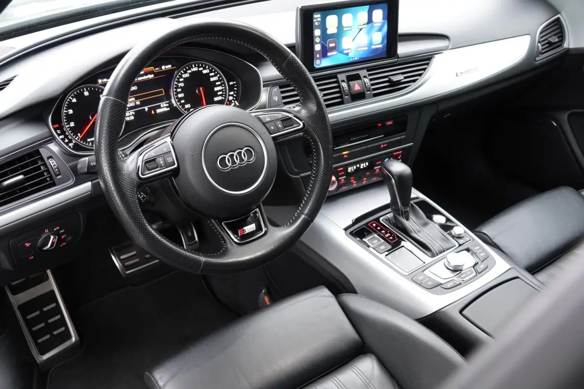 1.8 TFSI S-line TREKHAAK LEDER CARPLAY ACC LED
