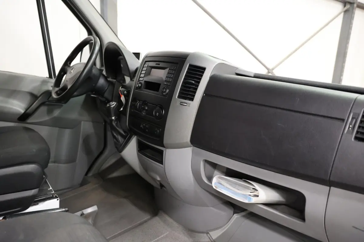 311 2.2 CDI AUTOMAAT L3H2 POST NL EURO 6
