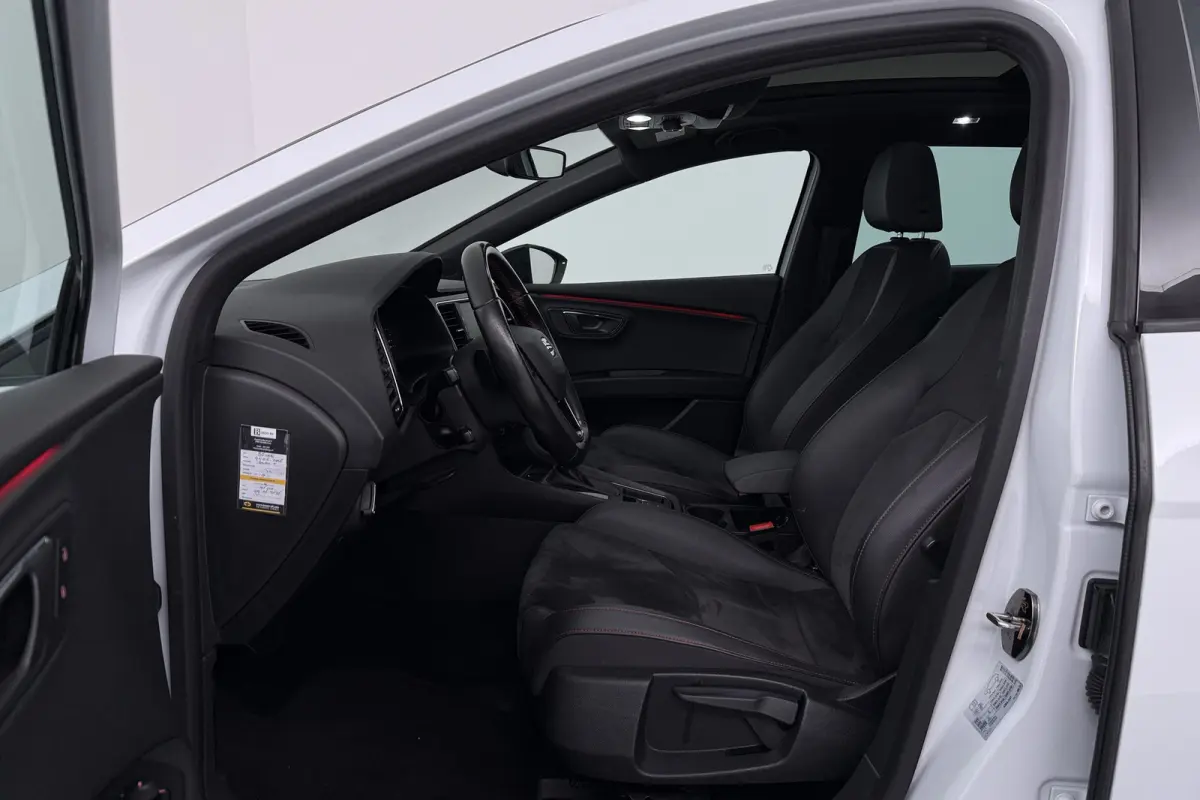 1.5 TSI FR Ultimate Edition Black (PANORAMADAK, STOELVERWARMING, TREKHAAK AF, BEATS AUDIO, DIGITALE COCKPIT)