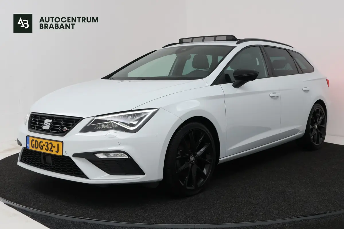1.5 TSI FR Ultimate Edition Black (PANORAMADAK, STOELVERWARMING, TREKHAAK AF, BEATS AUDIO, DIGITALE COCKPIT)