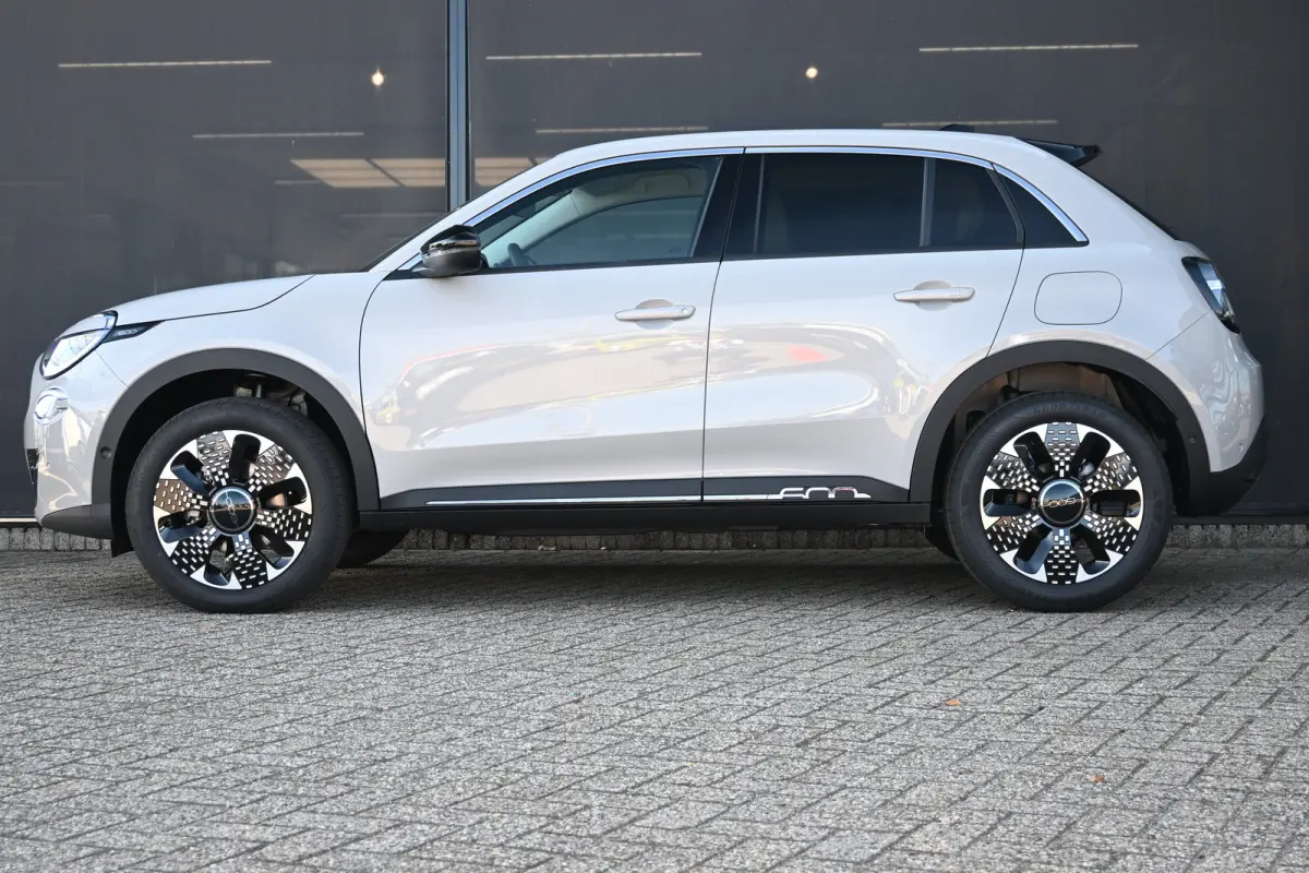 1.2 Hybrid La Prima 145pk VOORRAAD-ACTIE! 8 Jaar Garantie! | Vol-Leder | Adaptive Cruise | Stoelverwarming | Elektr. Achterklep | !!