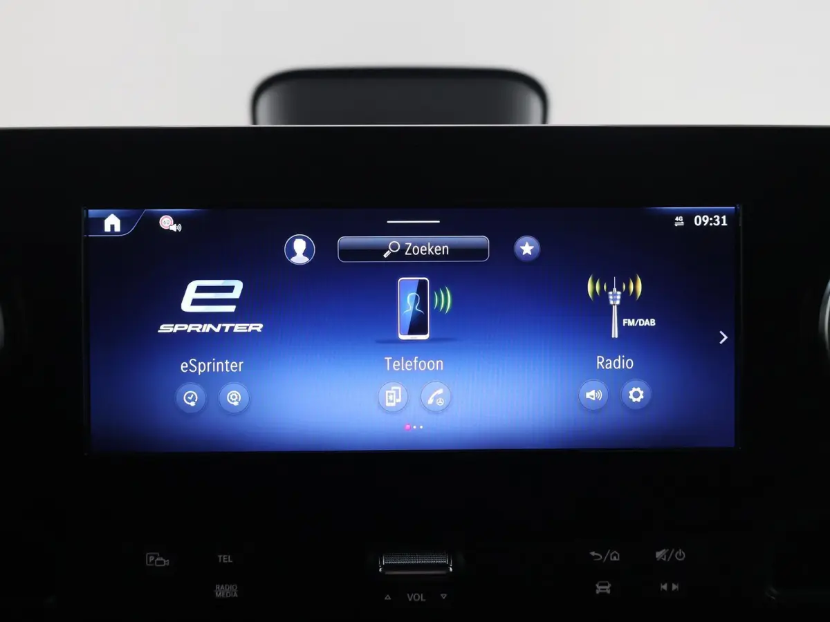 414 | L2 H2 | PRO | 81kWh | CRUISE CONTROL | 3-ZITS | APPLE CARPLAY / ANDROID AUTO | STANDKACHEL | PARKEERCAMERA | 115 KWH SNELLADEN | TREKHAAK