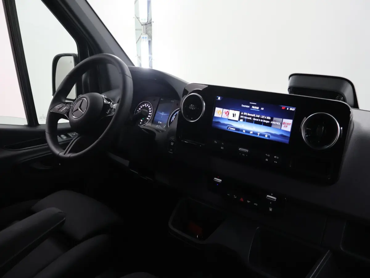 414 | L2 H2 | PRO | 81kWh | CRUISE CONTROL | 3-ZITS | APPLE CARPLAY / ANDROID AUTO | STANDKACHEL | PARKEERCAMERA | 115 KWH SNELLADEN | TREKHAAK