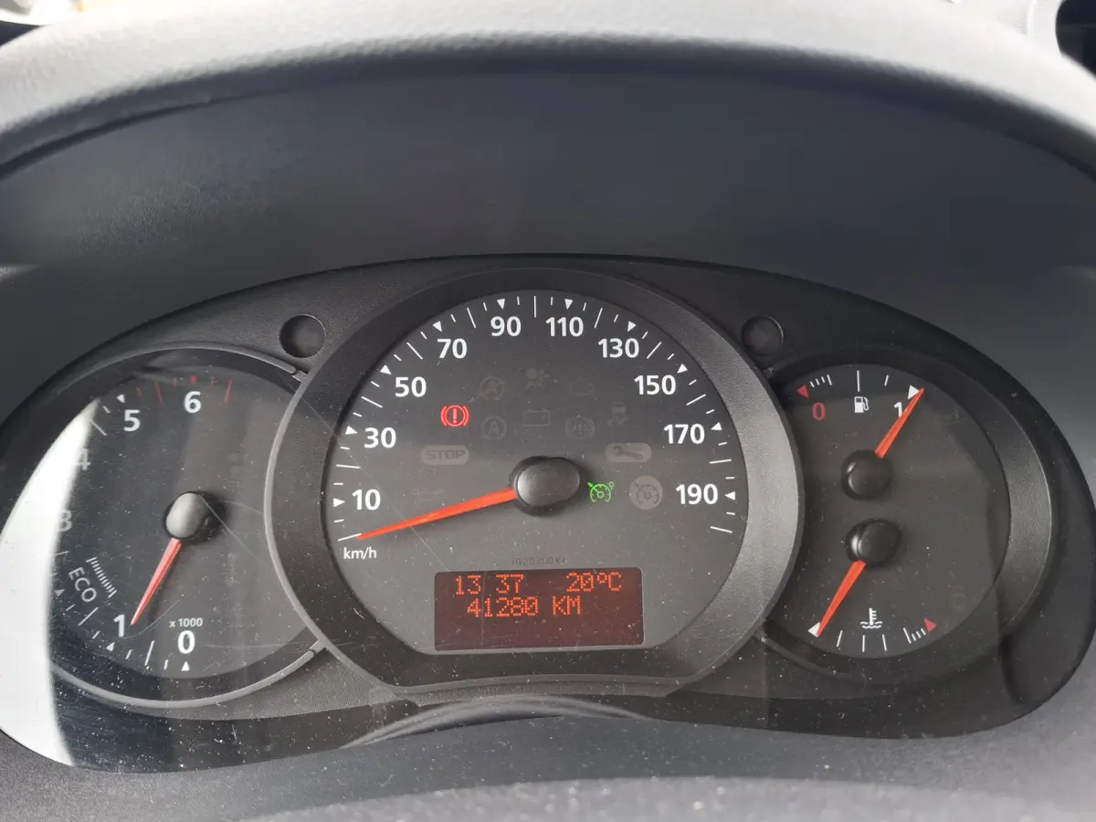 1.5 Blue dCi 95 Comfort Maxi | Parkeersensoren Achter | Airco | DAB | Elektrische Ramen Voor | Zijschuifdeur Rechts |
