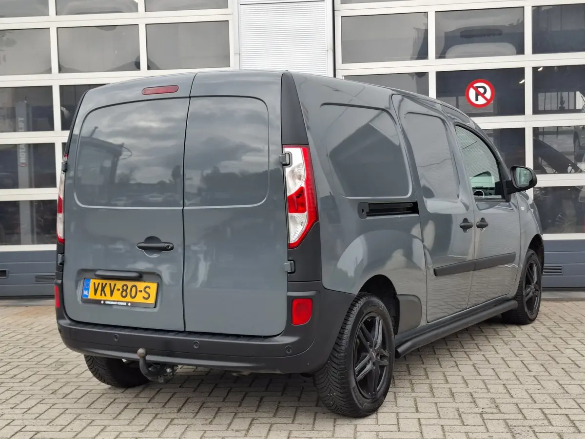 1.5 Blue dCi 95 Comfort Maxi | Parkeersensoren Achter | Airco | DAB | Elektrische Ramen Voor | Zijschuifdeur Rechts |
