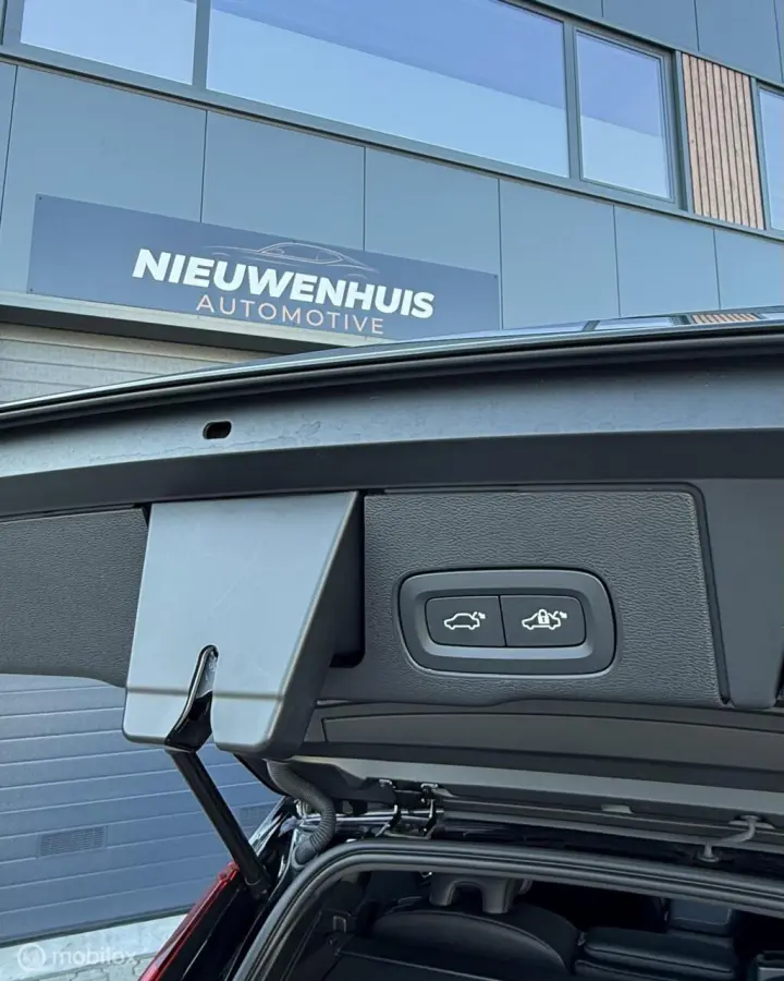 T8 Plus Black Edition PANO l HEADUP l LUCHT