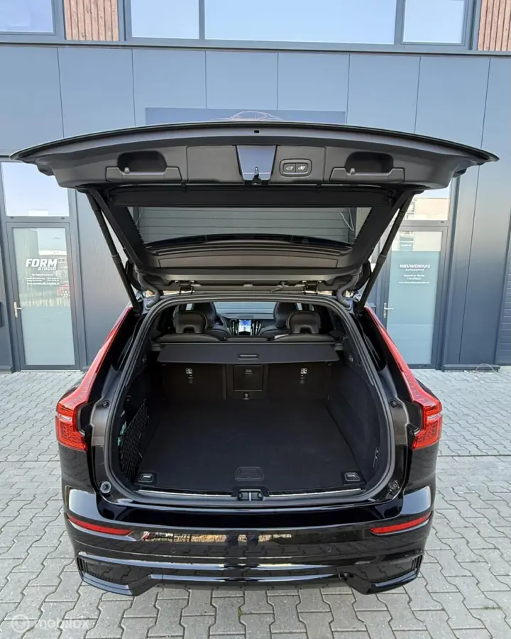 T8 Plus Black Edition PANO l HEADUP l LUCHT