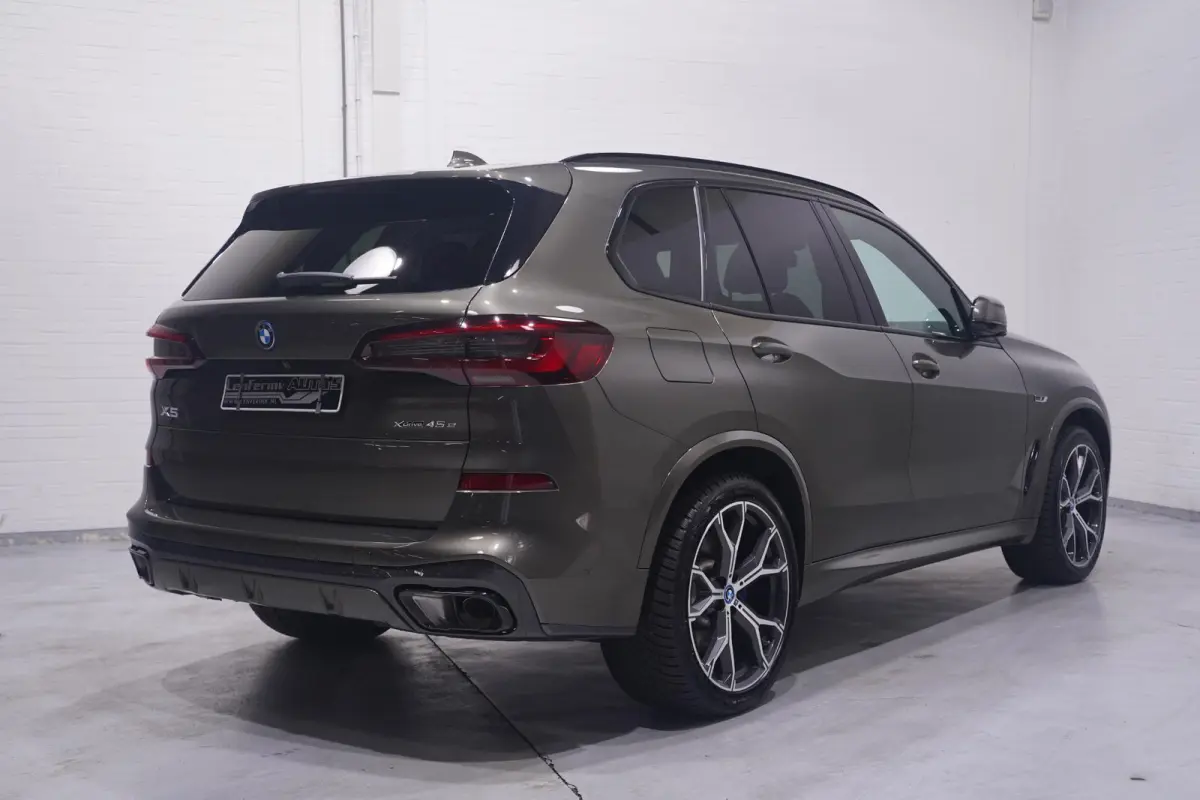 xDrive45e High Executive SOH 95% M-sport Panorama dak Luchtvering Comfort acces Head-up display 360 graden camera Elekt. trekhaak Driving assistent plus Voorstoelen elektrische verstelbaar e