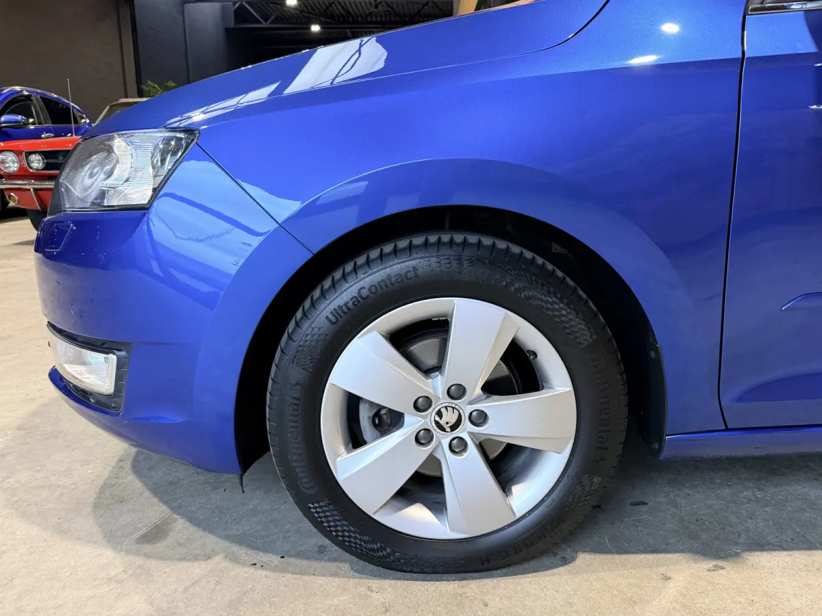 1.2 TSI Greentech JOY Navi. Cruise. Panoramadak. Automaat. 90000 KM met NAP.