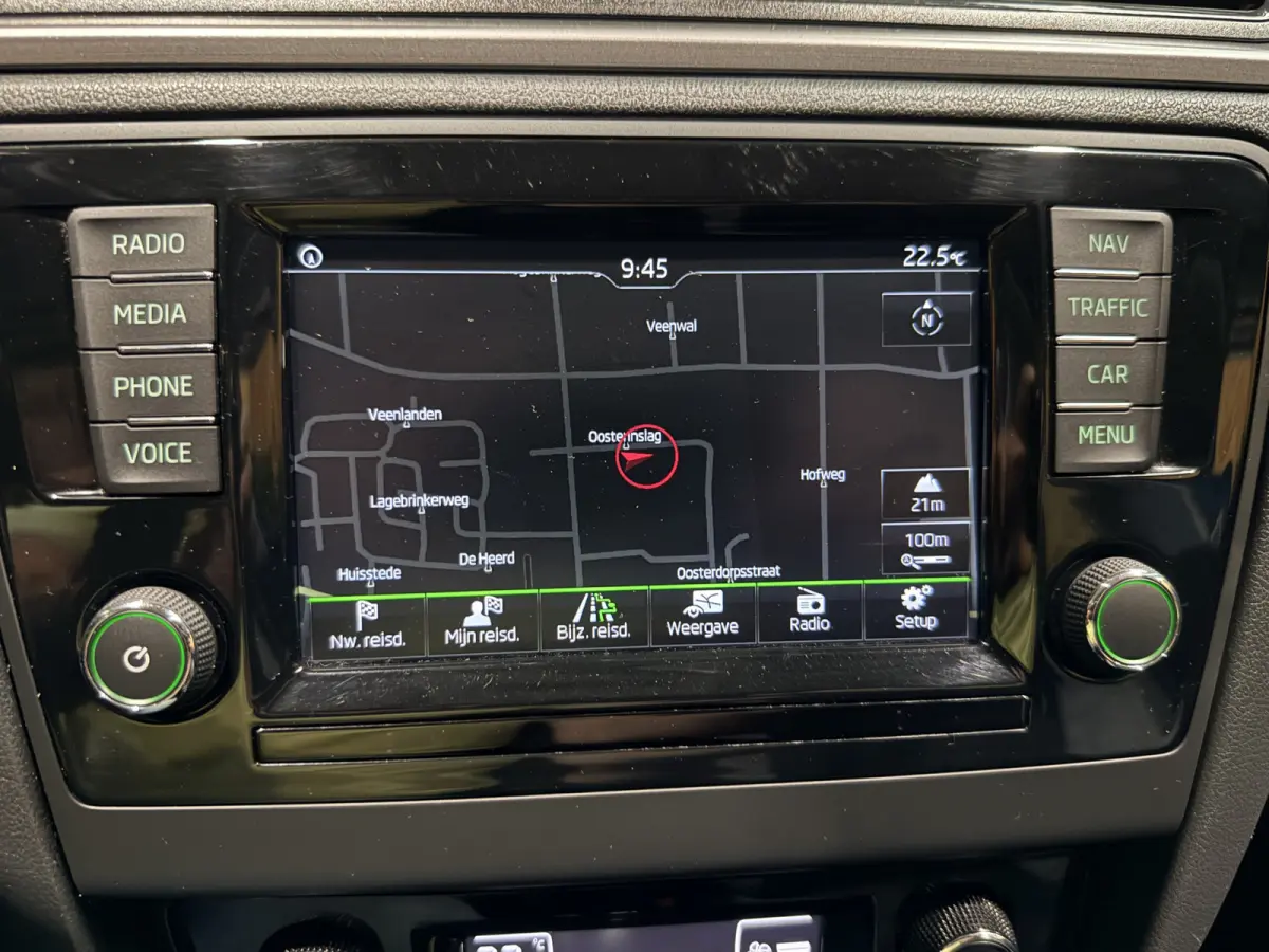 1.2 TSI Greentech JOY Navi. Cruise. Panoramadak. Automaat. 90000 KM met NAP.