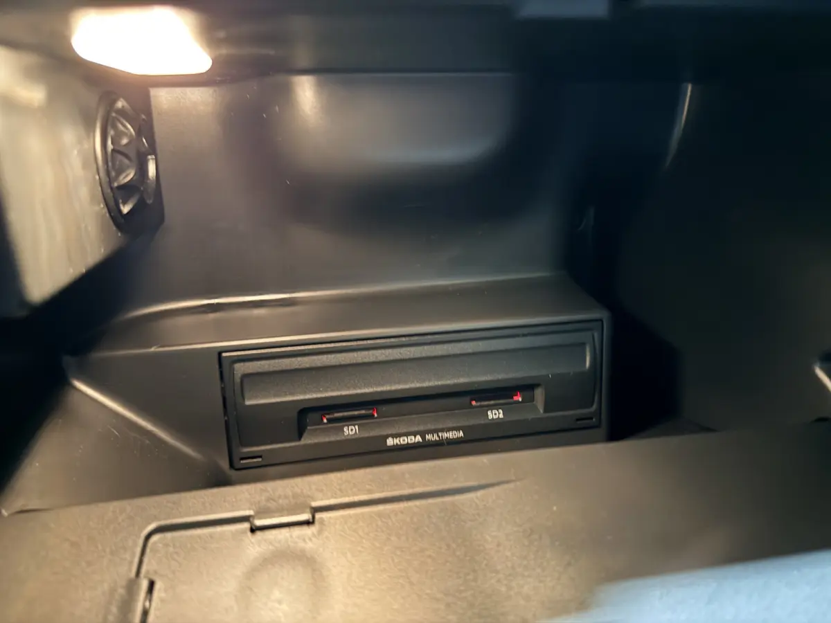 1.2 TSI Greentech JOY Navi. Cruise. Panoramadak. Automaat. 90000 KM met NAP.