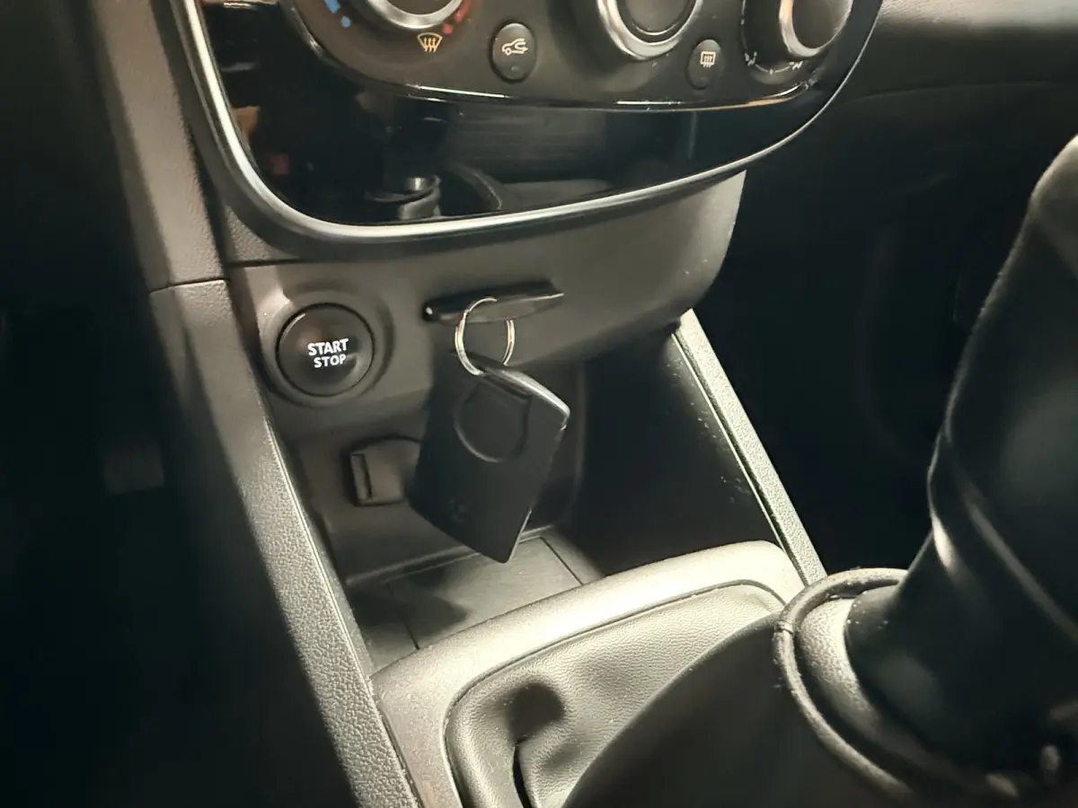 0.9 TCe Limited Cruise control. Navi. NAP