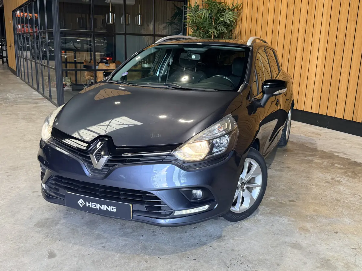 0.9 TCe Limited Cruise control. Navi. NAP