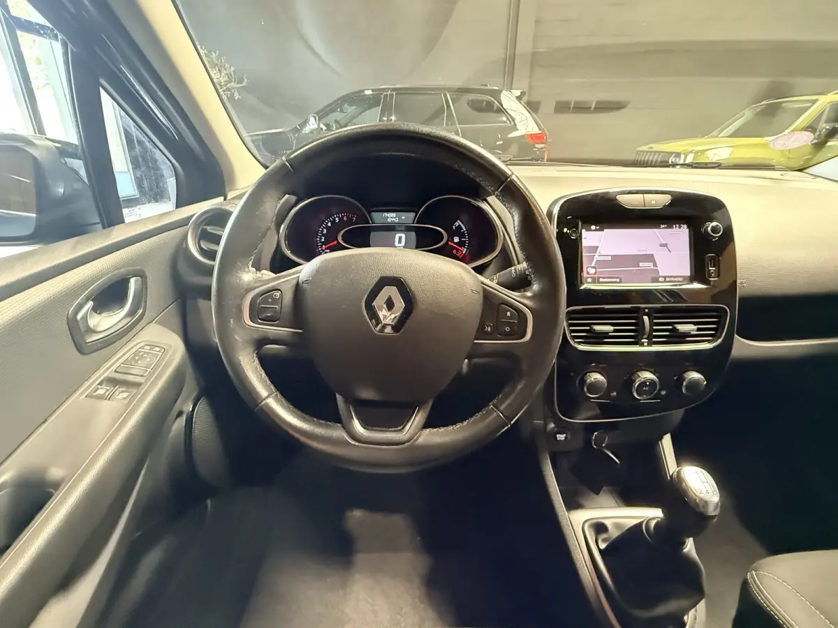 0.9 TCe Limited Cruise control. Navi. NAP