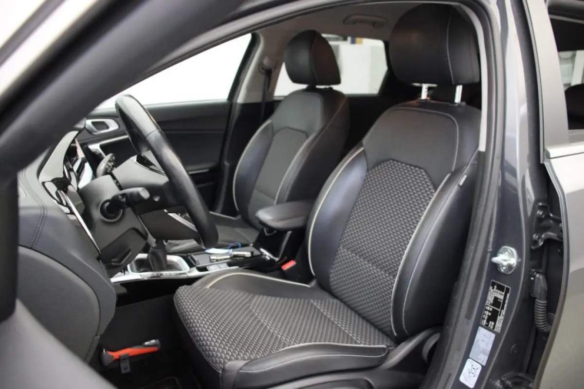 1.0 T-GDi DynamicPlusLine - Carplay, Camera, Cruise, Stoelverw. Blind Spot